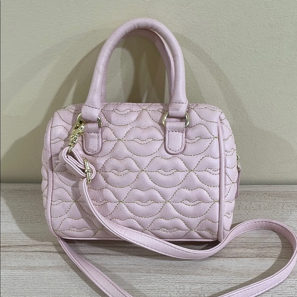 Betsey Johnson Pink Quilted crossbody small Bag with Tassel - Picture 2 of 9